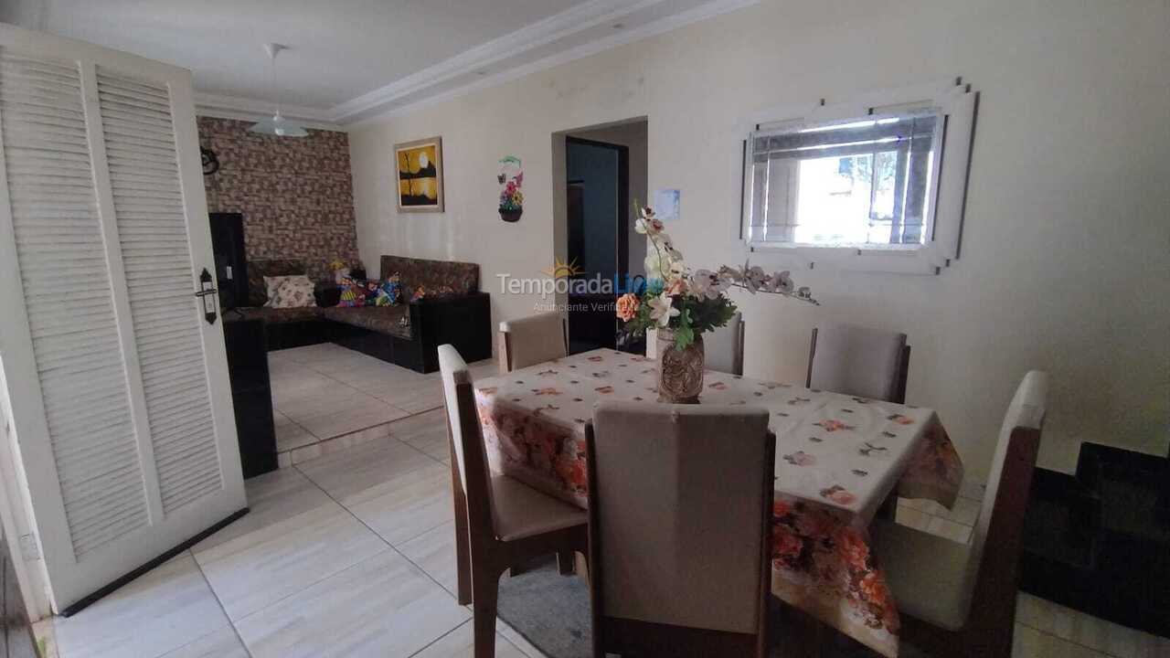 Casa para alquiler de vacaciones em Ubatuba (Maranduba)