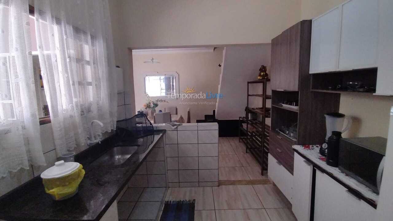 Casa para alquiler de vacaciones em Ubatuba (Maranduba)