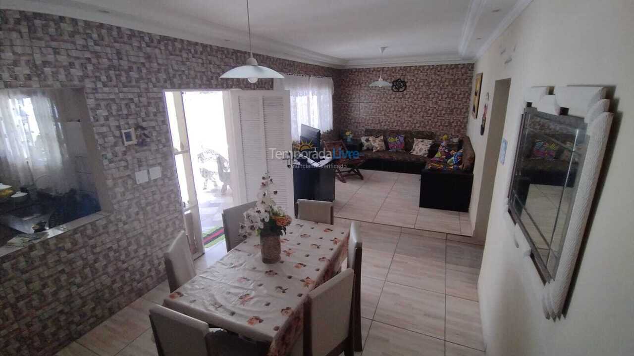 Casa para alquiler de vacaciones em Ubatuba (Maranduba)