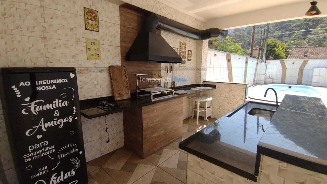 Casa para alquiler de vacaciones em Ubatuba (Maranduba)