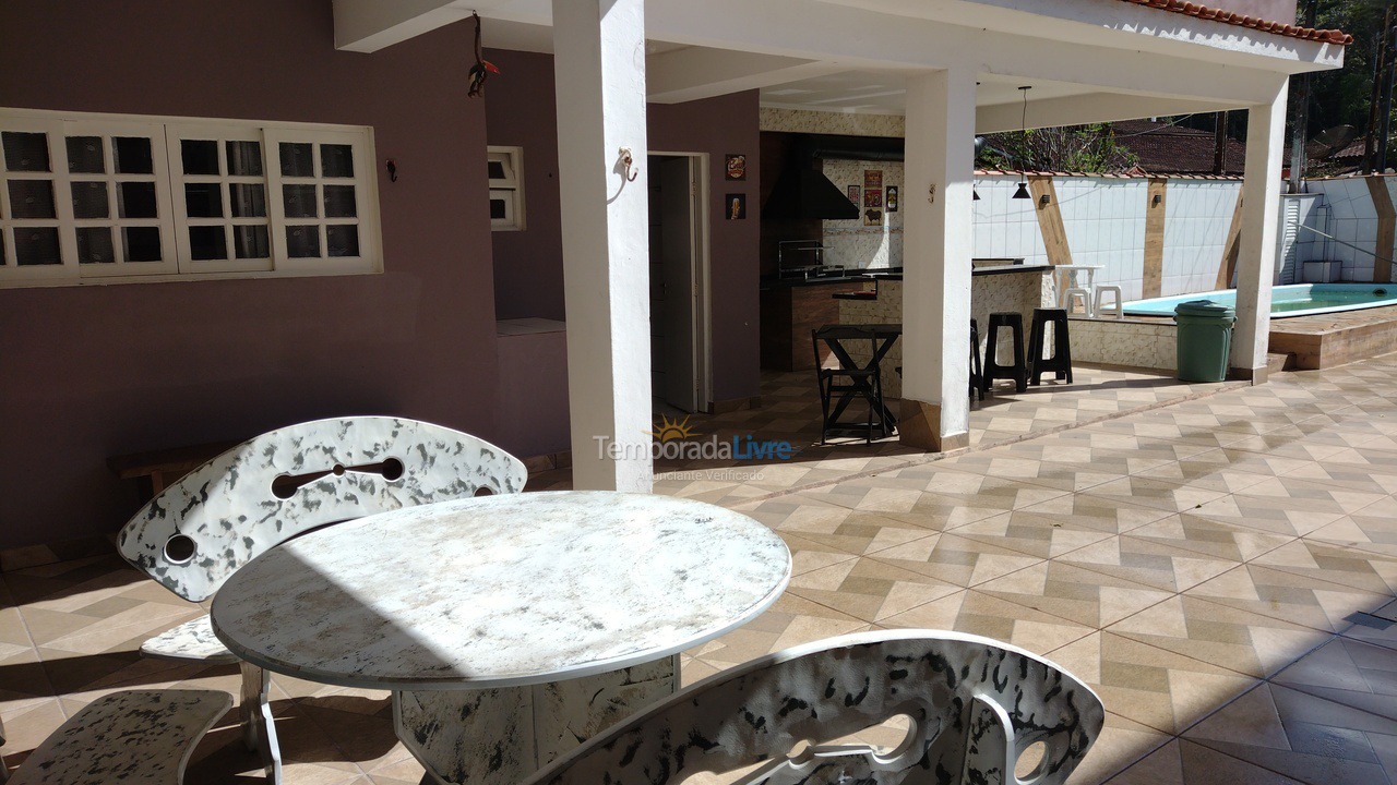 Casa para alquiler de vacaciones em Ubatuba (Maranduba)