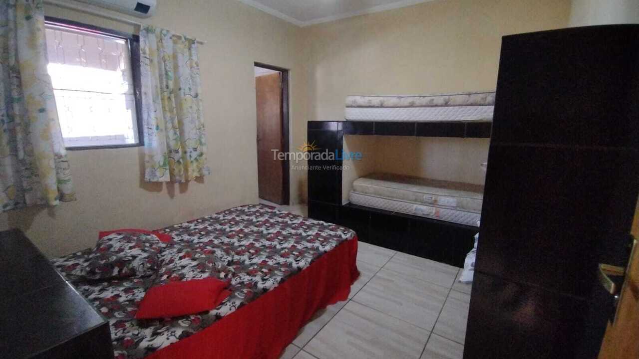 Casa para alquiler de vacaciones em Ubatuba (Maranduba)