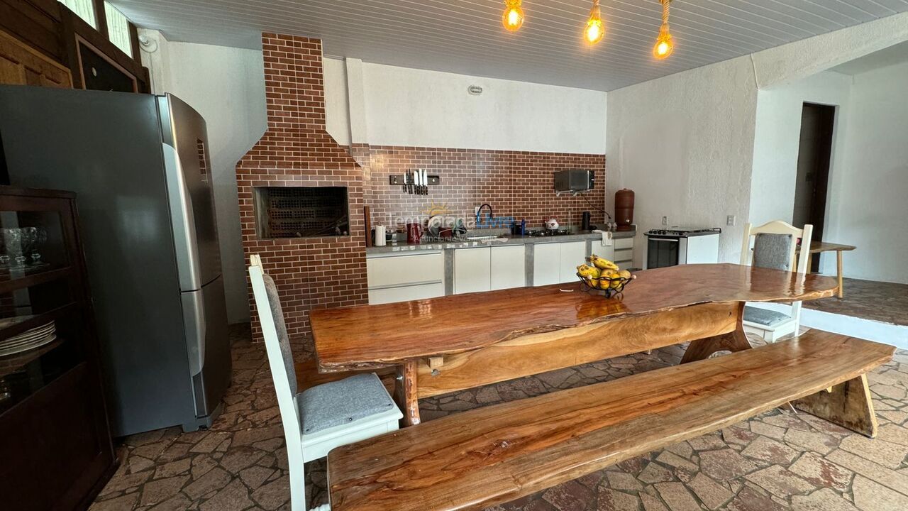 Casa para aluguel de temporada em Matinhos (Matinhos)