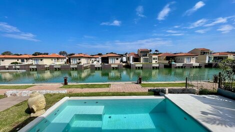 Luxobrasil #BZ69 - Aretê Canal House 03 Suites