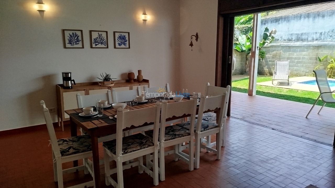 Casa para alquiler de vacaciones em Ubatuba (Praia do Lázaro)