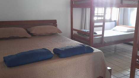 Excelente casa para temporada com 06 quartos com ar