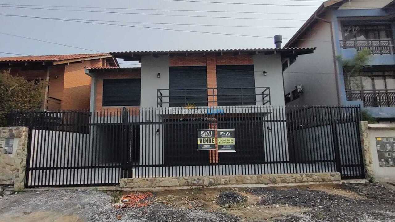 Casa para aluguel de temporada em São Francisco do Sul (Enseada)