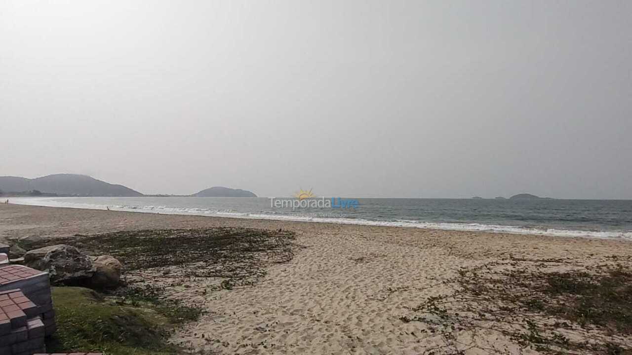 Casa para aluguel de temporada em São Francisco do Sul (Enseada)