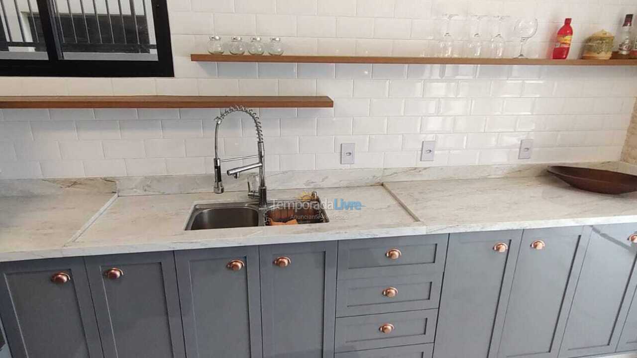 Casa para aluguel de temporada em São Francisco do Sul (Enseada)