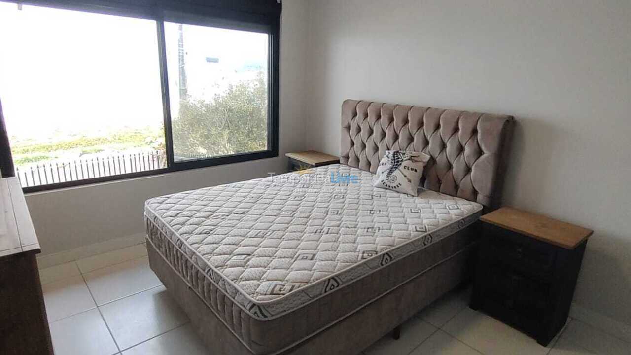 Casa para aluguel de temporada em São Francisco do Sul (Enseada)