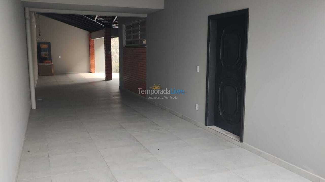 Casa para aluguel de temporada em São Francisco do Sul (Enseada)