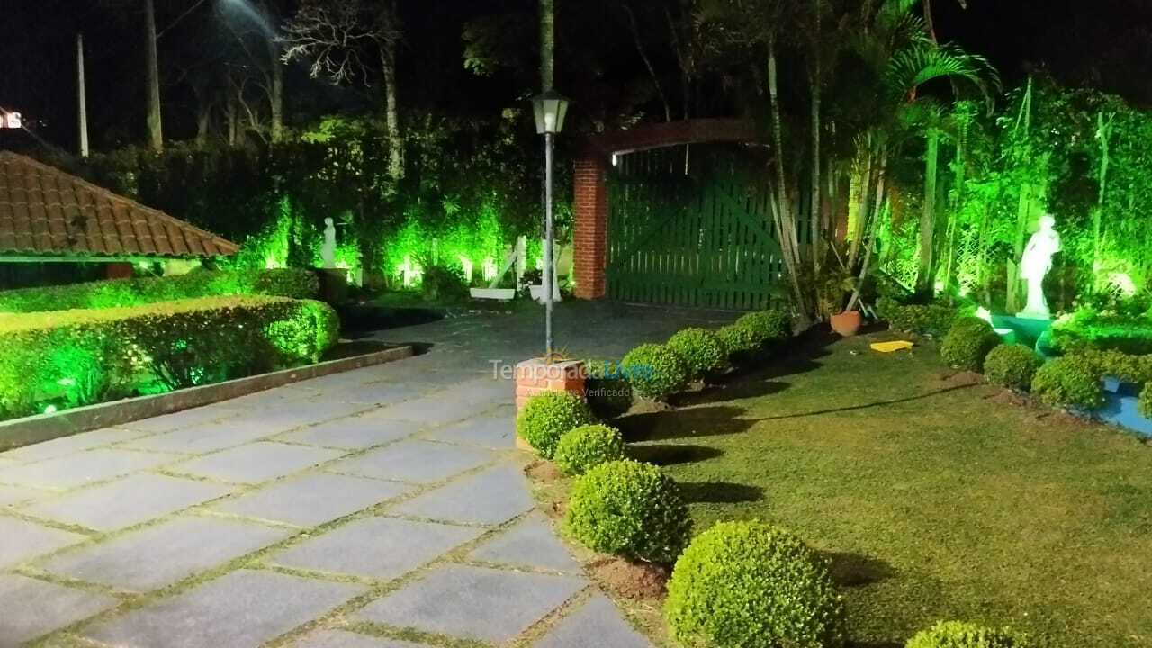 Granja para alquiler de vacaciones em Ibiúna (Condominio West Lake)