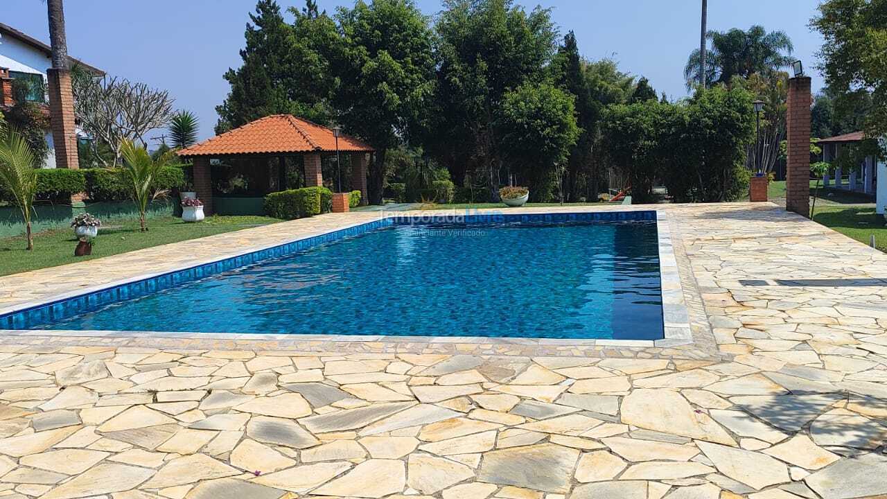 Granja para alquiler de vacaciones em Ibiúna (Condominio West Lake)