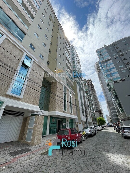 Apartment for vacation rental in Itapema (Meia Praia Segunda Quadra Mar)