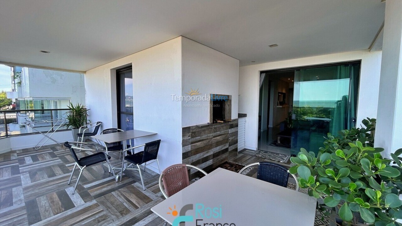 Apartamento para aluguel de temporada em Itapema (Meia Praia)