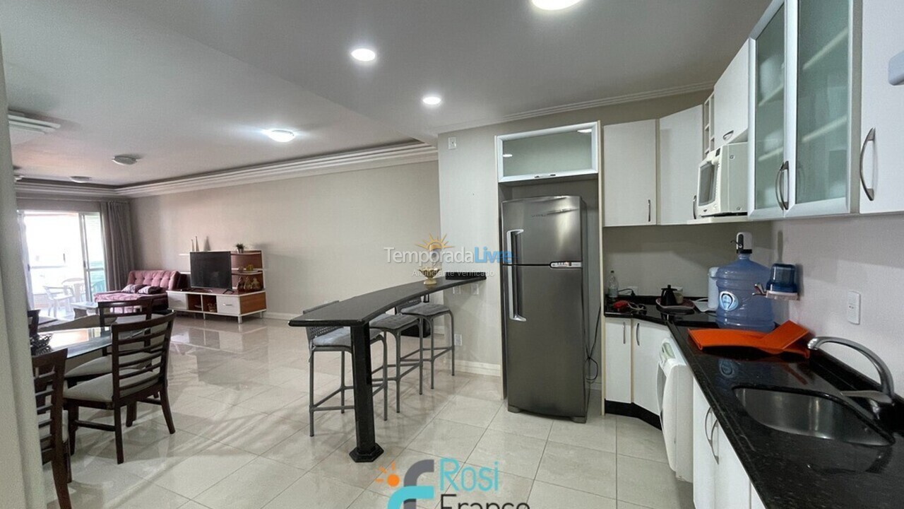 Apartamento para aluguel de temporada em Itapema (Centro)