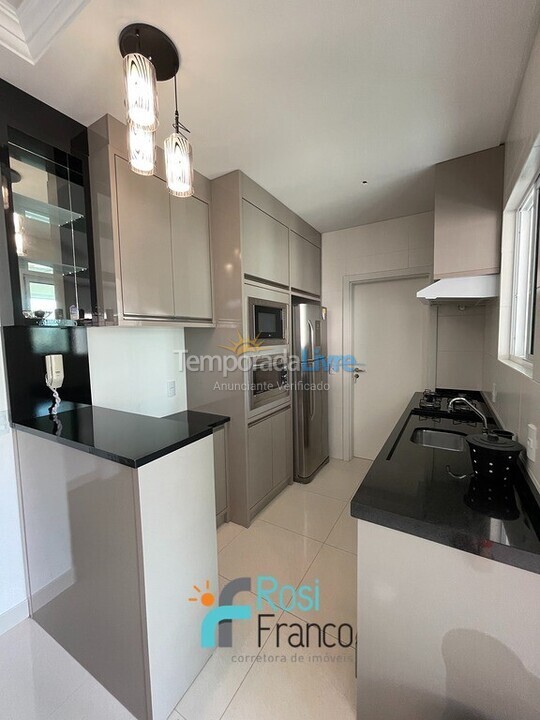 Apartment for vacation rental in Itapema (Meia Praia Segunda Quadra Mar)