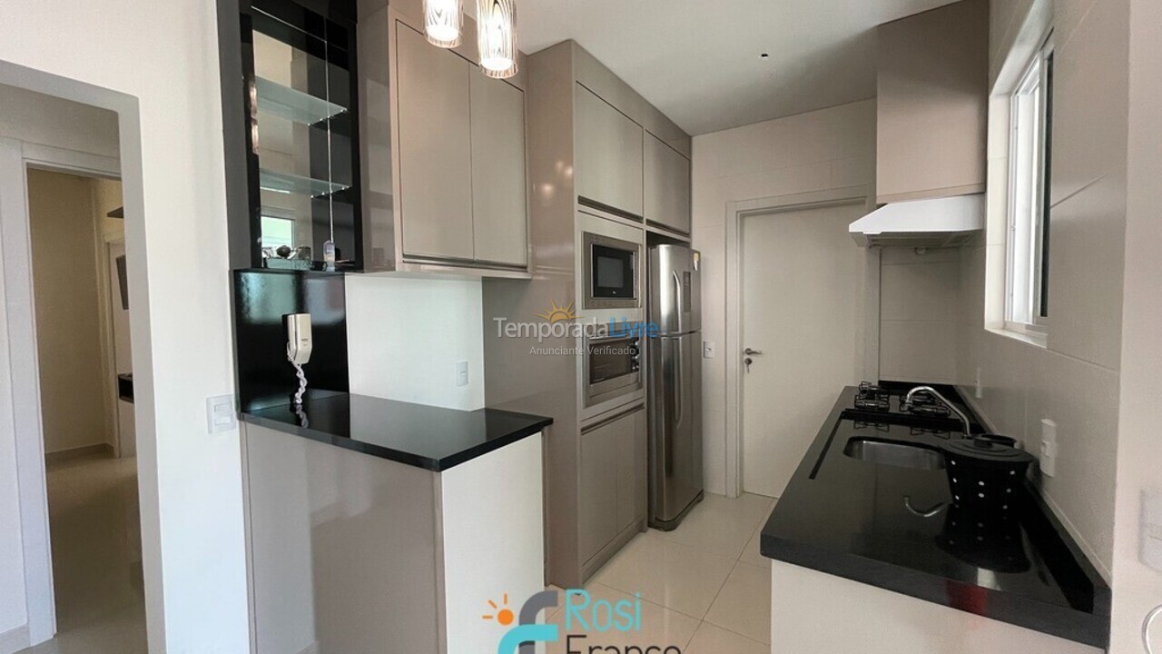 Apartment for vacation rental in Itapema (Meia Praia Segunda Quadra Mar)