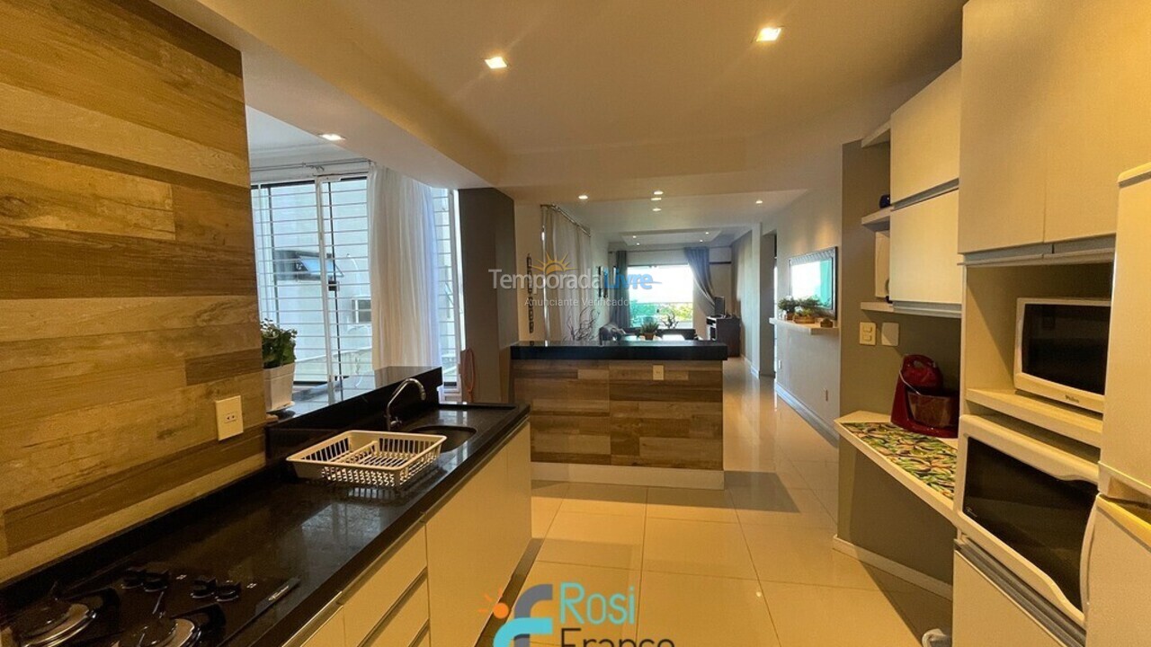 Apartamento para aluguel de temporada em Itapema (Meia Praia)