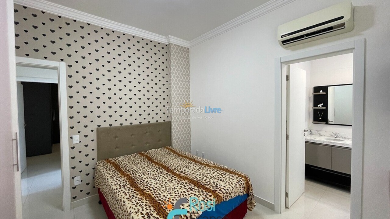 Apartment for vacation rental in Itapema (Meia Praia Segunda Quadra Mar)