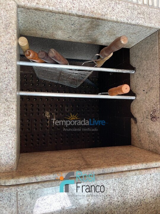 Apartamento para aluguel de temporada em Itapema (Centro)