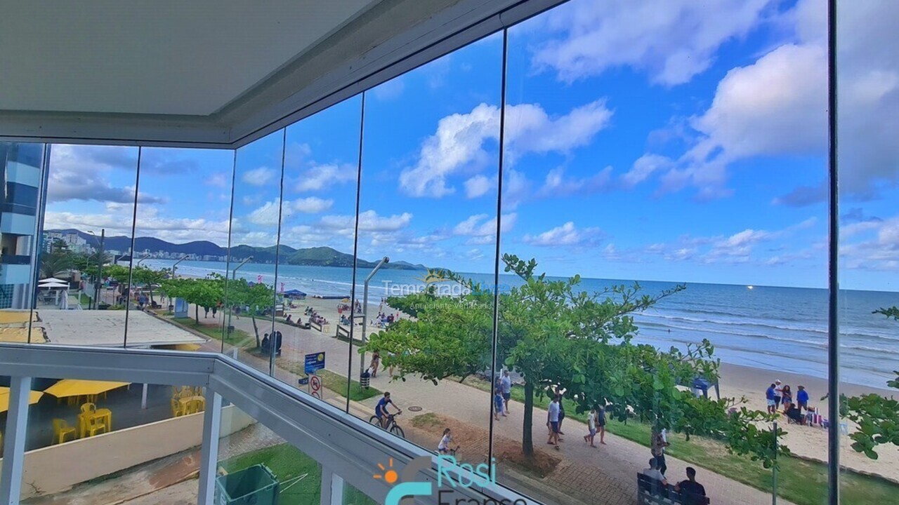 Apartamento para aluguel de temporada em Itapema (Meia Praia)