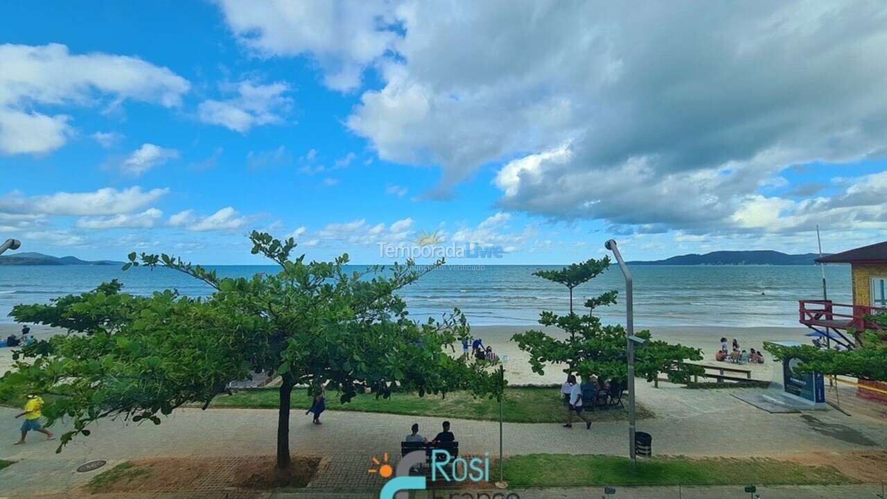 Apartamento para aluguel de temporada em Itapema (Meia Praia)