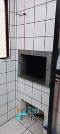 Apartamento de 2 dormitorios bloque mar Itapema SC