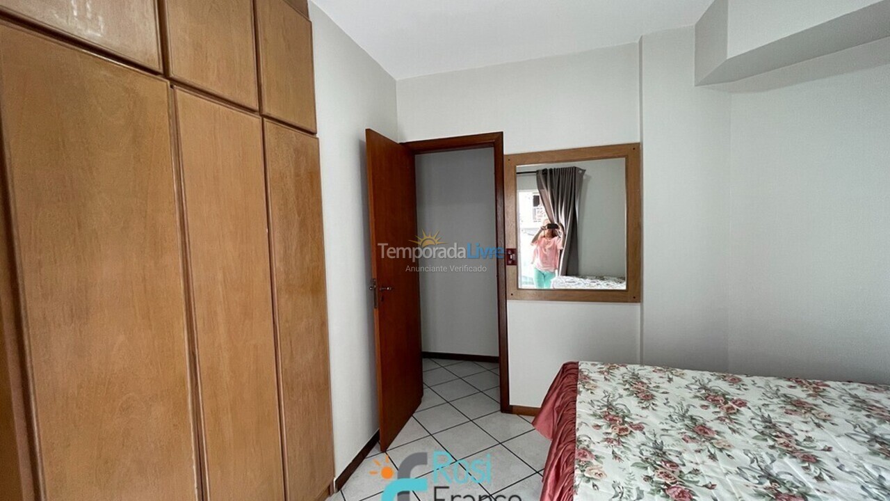 Apartamento para aluguel de temporada em Itapema (Meia Praia)