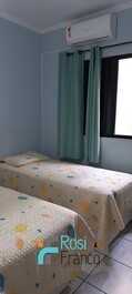 Apartamento de 2 dormitorios bloque mar Itapema SC