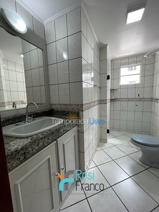 Apartamento para aluguel de temporada em Itapema (Meia Praia)