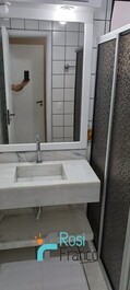 Apartamento de 2 dormitorios bloque mar Itapema SC