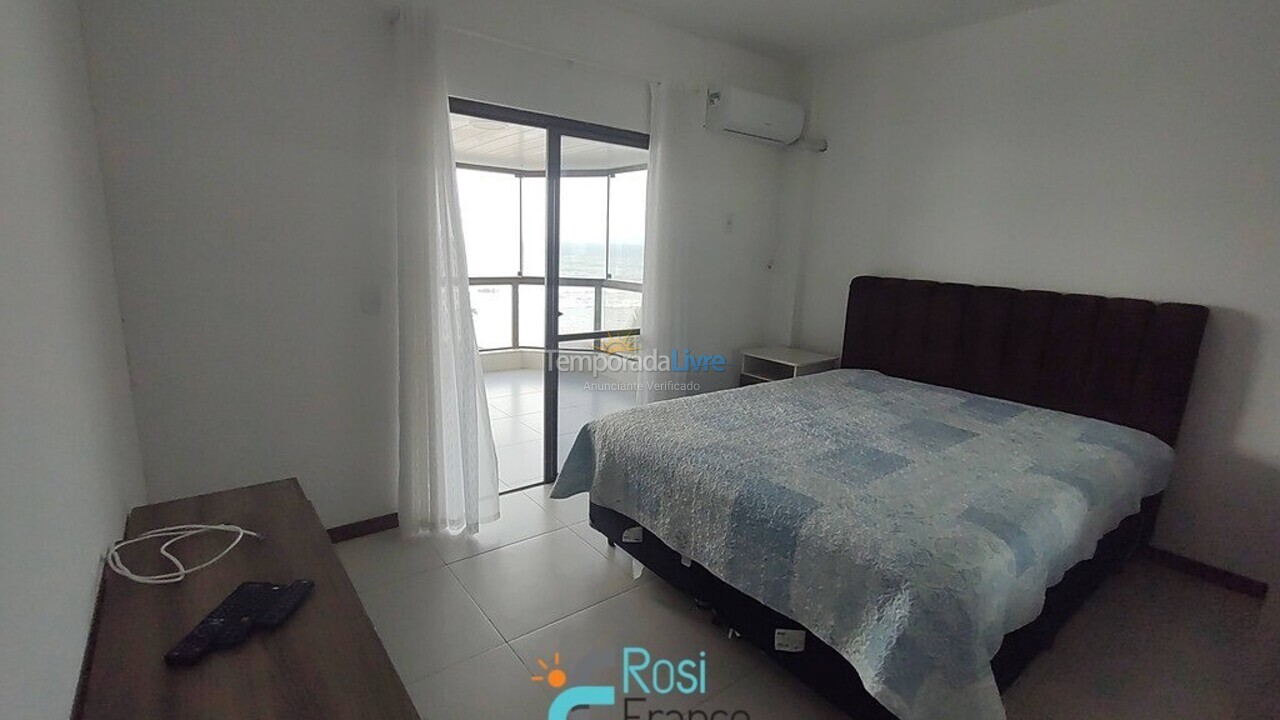 Apartamento para aluguel de temporada em Itapema (Meia Praia)