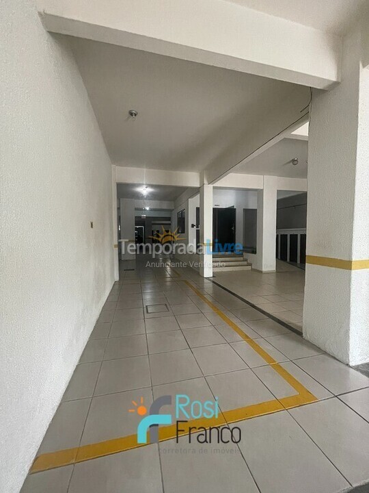 Apartamento para aluguel de temporada em Itapema (Meia Praia)