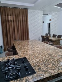 BEAUTIFUL TRIPLEX APARTMENT BY THE SEA, 4 DOUBLE BEDROOMS