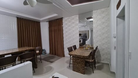 BEAUTIFUL TRIPLEX APARTMENT BY THE SEA, 4 DOUBLE BEDROOMS