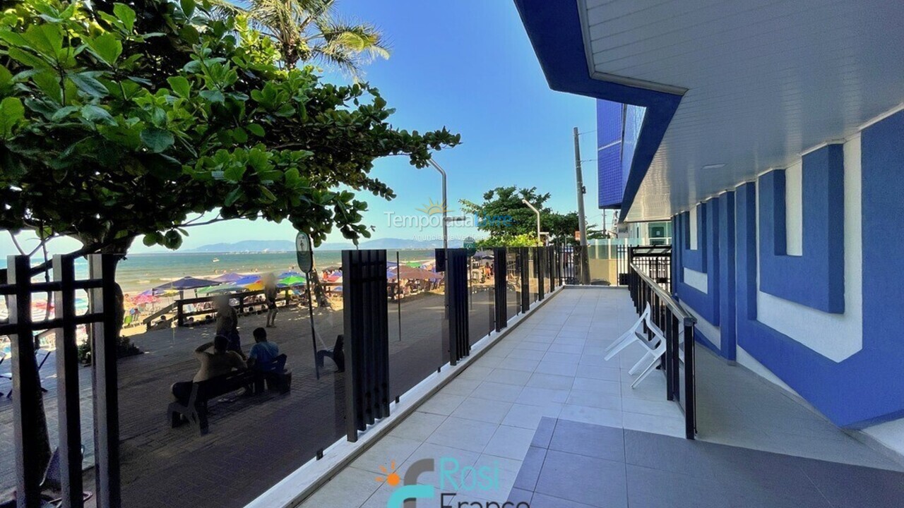 Apartamento para alquiler de vacaciones em Itapema (Meia Praia Frente Mar)