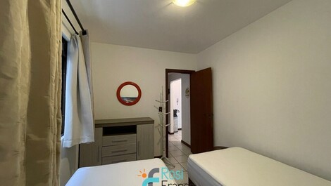 2 bedroom apartment facing the sea in Meia Praia SC