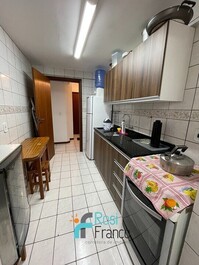 2 bedroom apartment facing the sea in Meia Praia SC