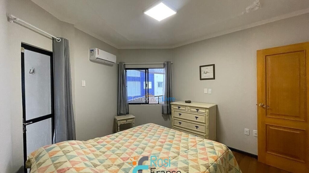 Apartment for vacation rental in Itapema (Meia Praia)