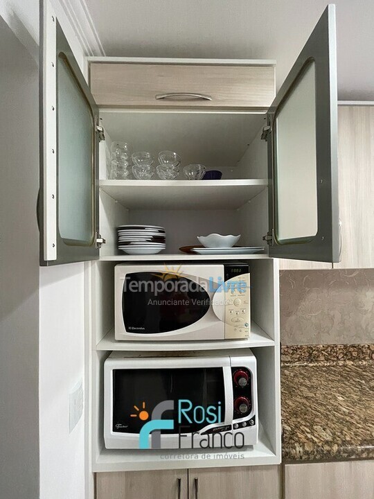 Apartamento para alquiler de vacaciones em Itapema (Meia Praia)