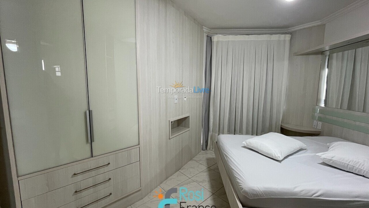 Apartamento para aluguel de temporada em Itapema (Meia Praia)