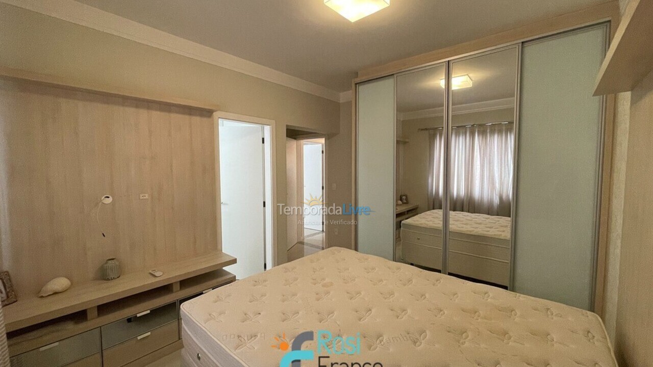 Apartamento para aluguel de temporada em Itapema (Itapema Segunda Quadra Mar)