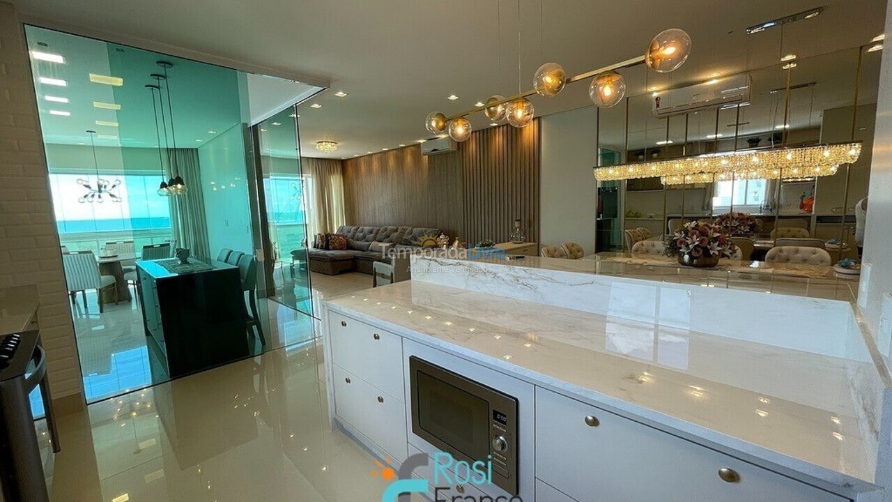 Apartamento para aluguel de temporada em Itapema (Meia Praia)