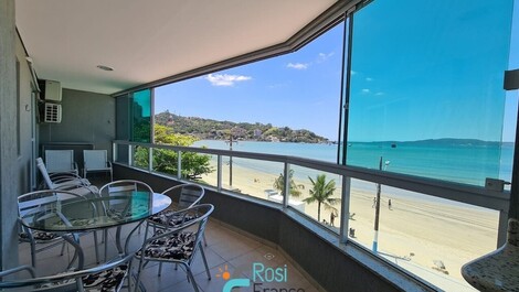 Apartamento de 2 habitaciones frente al mar Itapema SC