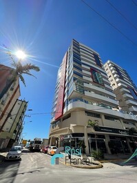 Apartment with 3 suites, sea view, Itapema, SC center