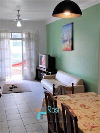 Apartamento de 2 dormitorios vista al mar Itapema SC