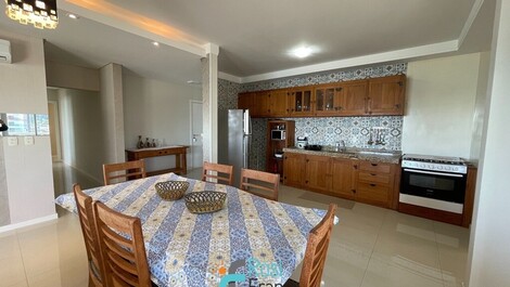 Apartment with 3 suites, sea view, Itapema, SC center