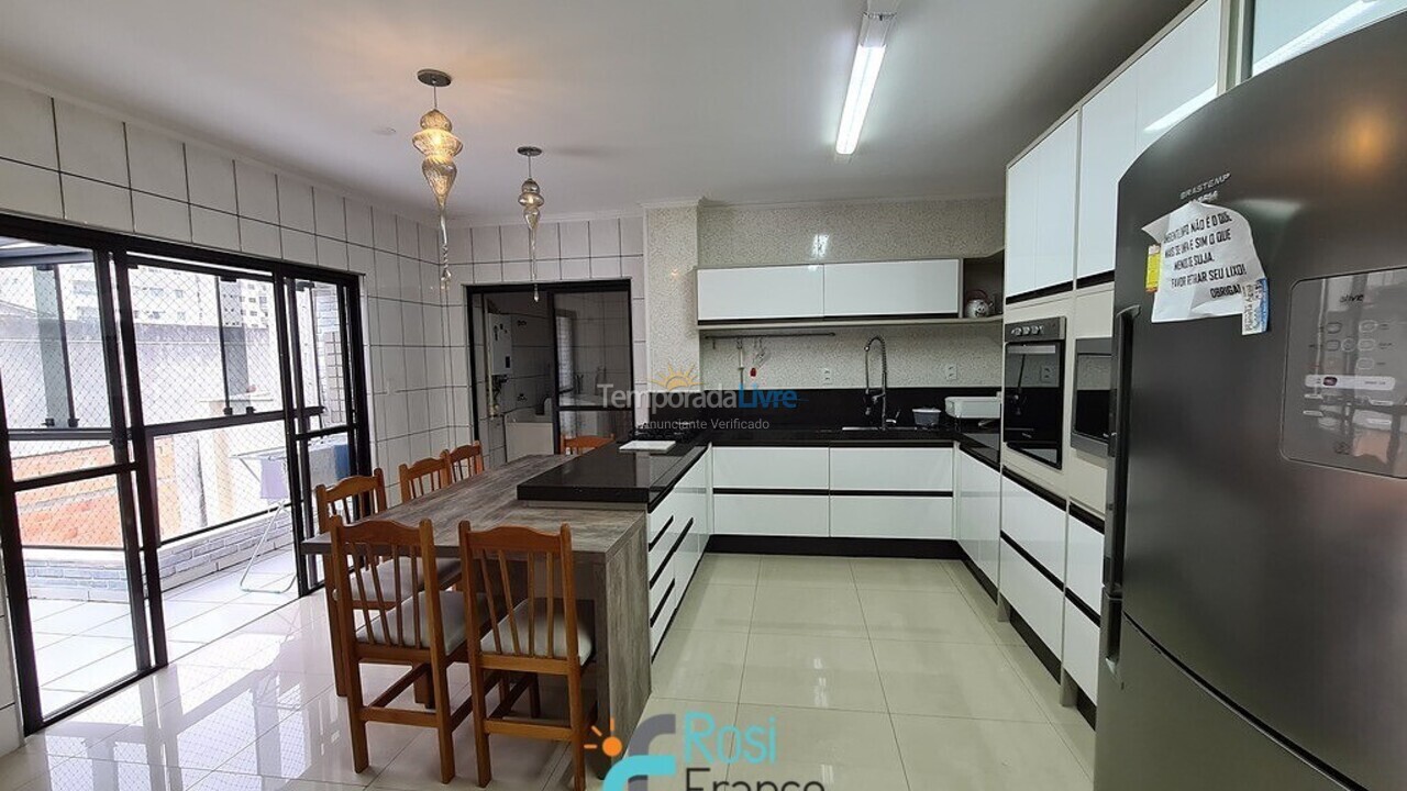 Apartment for vacation rental in Itapema (Meia Praia)