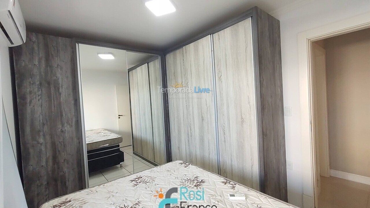 Apartment for vacation rental in Itapema (Meia Praia)